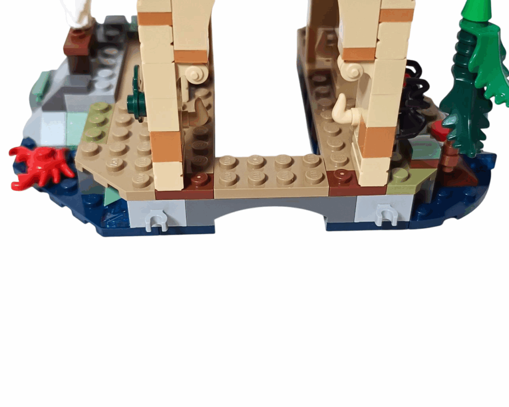 LEGO ボートハウス土台背面(ミニフィグの乗船口)