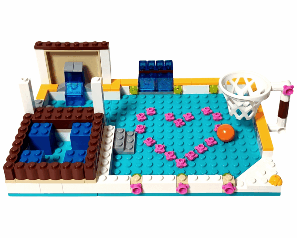 LEGO Friends 41008 スプラッシュプール ジャグジーの基礎を組み立てる。白いフチと青い水面が見える