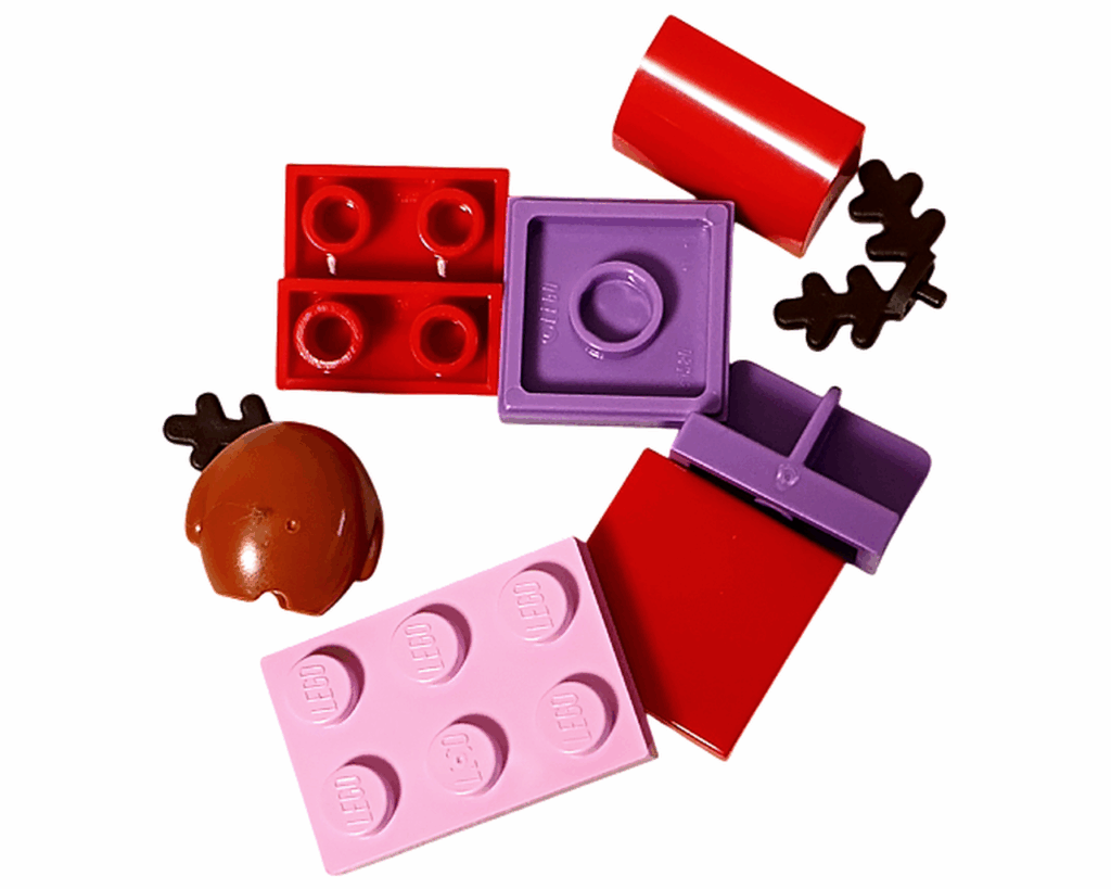 LEGO Friends 42668 24日目のパーツ一覧。赤・ピンク・紫のブロック、トナカイのパーツと角など。
