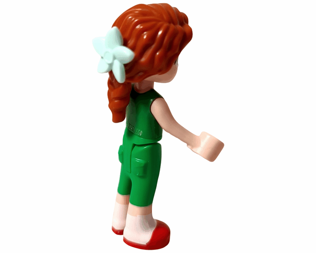 LEGO Friends 42668 オータム ミニドールが青い花の髪飾りをつけている。
